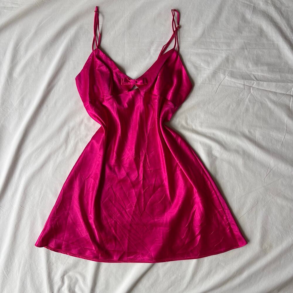 Vintage Y2K Victoria’s Secret Hot Pink Satin Slip Dress Bow - Size M